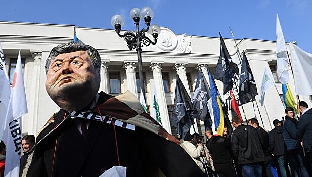 Рада объяснила отказ Порошенко от встречи с митингующими