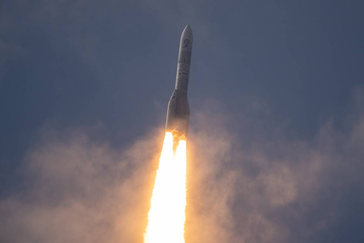 Запуск ракеты Ariane 6 со спутниками Amazon Leo