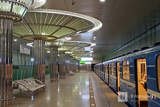 Нижегородцам объяснили, почему машинисты метро не ждут спешащих пассажиров
