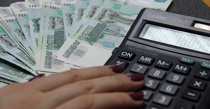 Сотрудницы транспортной сферы из сел Томской области недополучили 3,5 млн рублей в зарплате