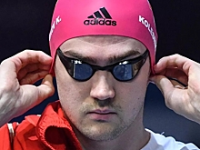 Колесников победил на 50 м на спине на ЧР по плаванию