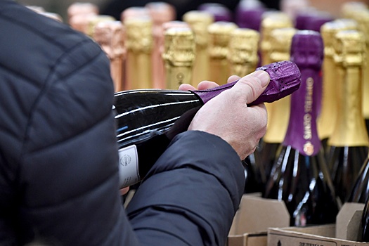 В России могут разрешить продажи алкоголя на рынках