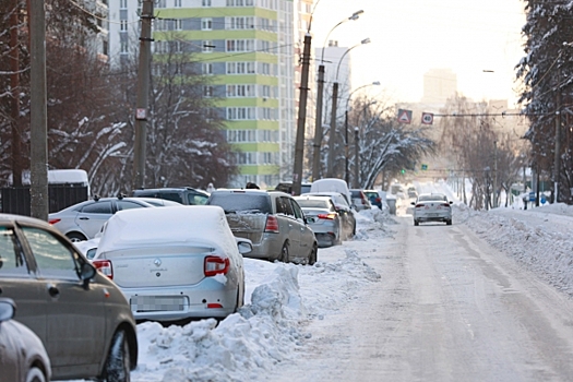 Заторы и ДТП: к чему привел снегопад на дорогах Хабаровска
