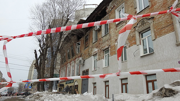 Градозащитник: памятники Саратова разоряют профессиональные мародеры