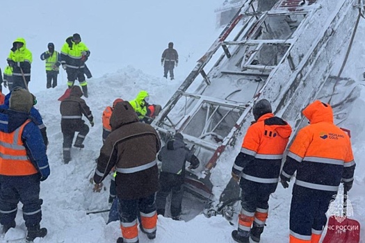 На Камчатке шахтеру удалось выжить под лавиной