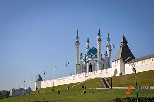 Выживший после удара из гранатомета дагестанец отдал мечети свой спорткар Mustang