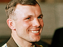 Космонавт Волынов назвал версию гибели Гагарина