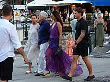 Кэтрин Зета-Джонс вышла на публику в платье 18-летней давности