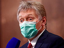Песков высказался по поводу отговаривающих пациентов от прививок врачей