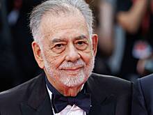 Легендарный режиссер обеднел и начал продавать личные вещи