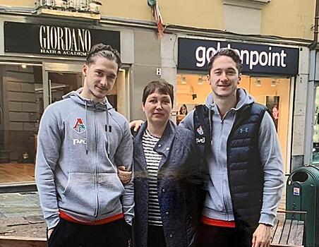 Мама футболистов Миранчуков хотела отдать их на бальные танцы