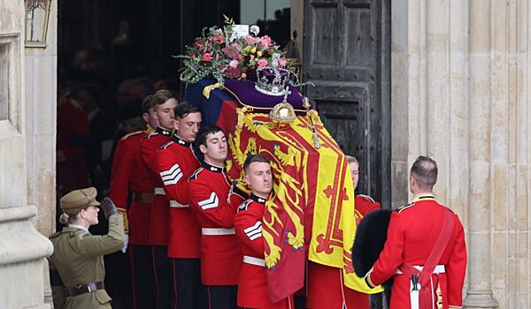 Daily Mail: похороны королевы Елизаветы II, похоже, побьют все рекорды по телепросмотру