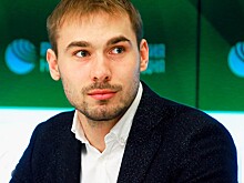 Антон Шипулин готовится стать депутатом. Он открыл свой ютуб-канал ностальгическим видео