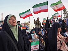 IRNA: Многотысячная толпа на улицах Тегерана празднует "победу" над Израилем