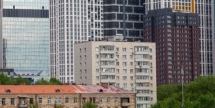 Эксперт: цены на жилье упадут в случае укрепления рубля