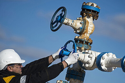 Аналитики дали прогноз по ценам на нефть и курсу рубля