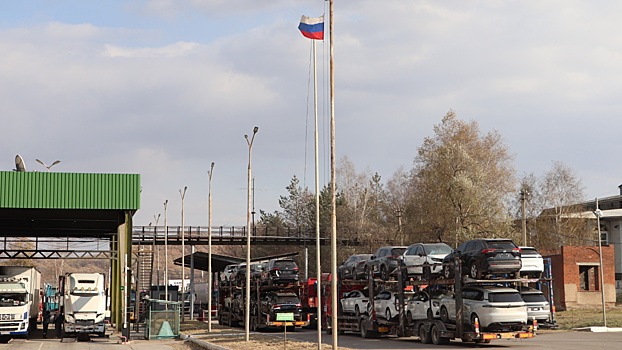 Объем ввоза иномарок через Приморье вырос в 4 раза в ноябре