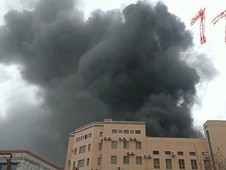 Пожарные ликвидировали открытое горение в здании УФСБ в Ростове-на-Дону