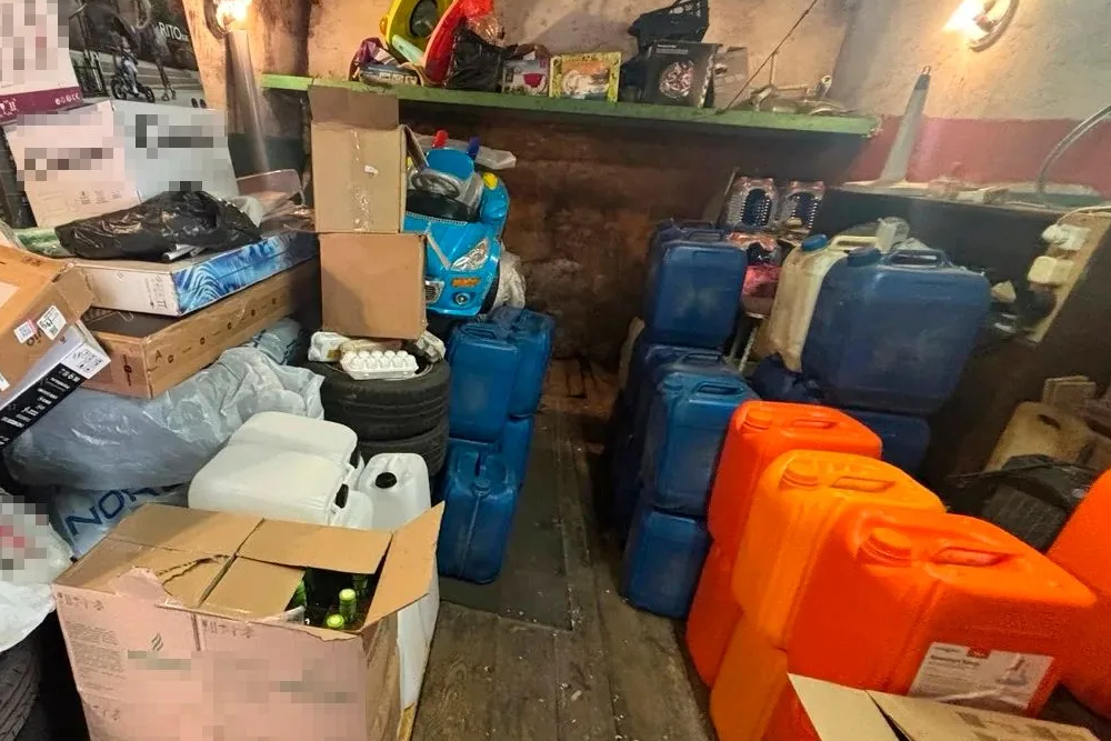 В Рязани ликвидировали подпольное производство алкоголя в крупном объеме