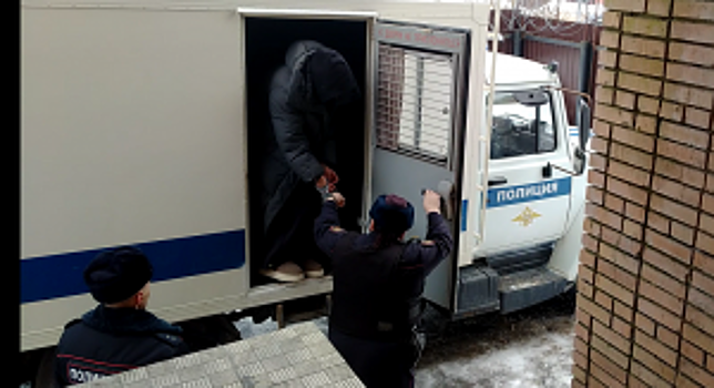 253 свертка с наркотиками изъяли полицейские в Московской области