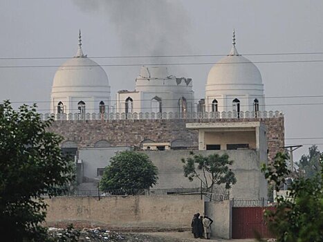 Глава МО Пакистана заявил, что страна еще не отвечала на удары Индии