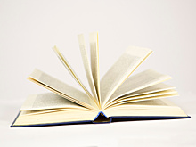 Уникальную книгу, посвященную жизни и наследию первого российского императора Петра I, представили в Президентской библиотеке в Санкт-Петербурге