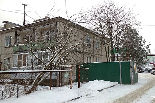 Почему в Ярославле жильцы дома мерзли без отопления до декабря