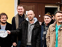 Студия «Ленфильм» возобновила съемки фильма «Этаж» с Сергеем Шнуровым