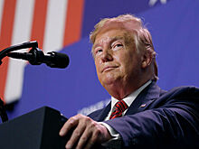 «Утопить в деньгах»: как Трамп завоевывает избирателей