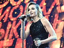 Полина Гагарина выложила фото в бикини на яхте