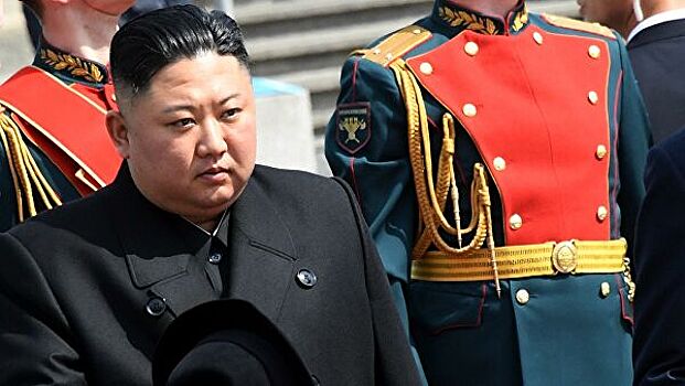 Ким Чен Ын появился на публике с тётей