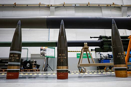 Власти Франции объяснили продажу оружия соседу России