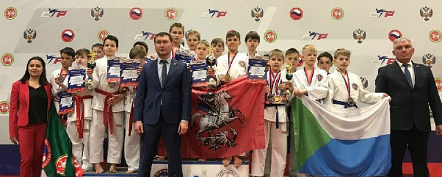 Хабаровские тхэквондисты завоевали 20 медалей на турнире в Казани