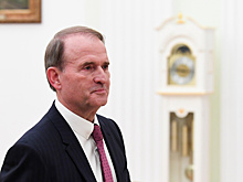 Медведчук рассказал о предложении Зеленского покинуть страну