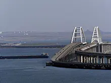 Дрон ВСУ сбили над Крымским мостом