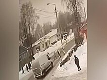 В Архангельской области у лесовоза колесо отлетело на ходу и сбило ребенка