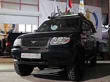 Из Тамбовской области в зону СВО передали автомобили для военных