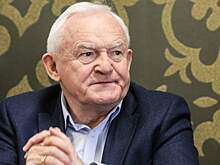 Экс-премьер Польши назвал бессмысленной встречу лидеров ЕС в Париже