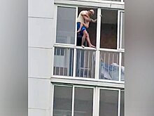 Задержанный за угрозы сбросить ребенка из окна в Иркутске рассказал о своих мотивах