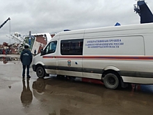 При опрокидывании траулера под Петербургом пострадали два человека