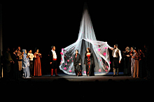 Фестиваль "Кавказский меловой круг" с участием 12 национальных театров открылся в Адыгее