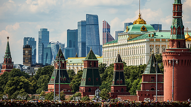 Бывший посол США в РФ рассказал о работе над санкциями против России