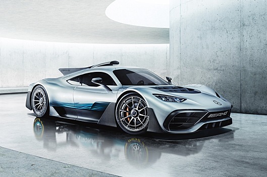 Для покупателей Mercedes-AMG One сошьют идеальные гоночные перчатки