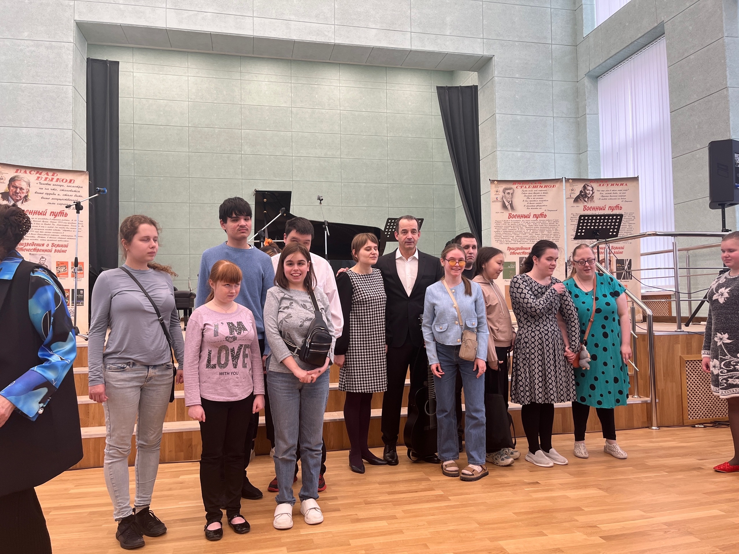 В Курск приехал Дмитрий Певцов