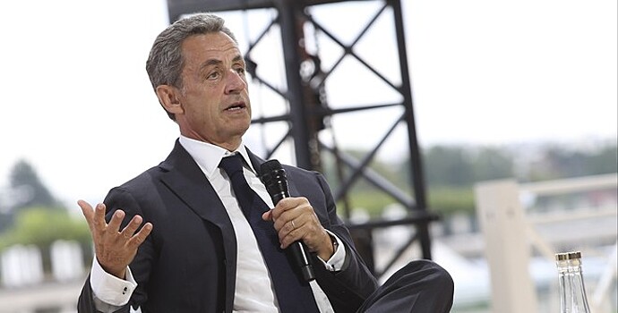Пушков отреагировал на слова Саркози о необходимости снятия санкций с РФ