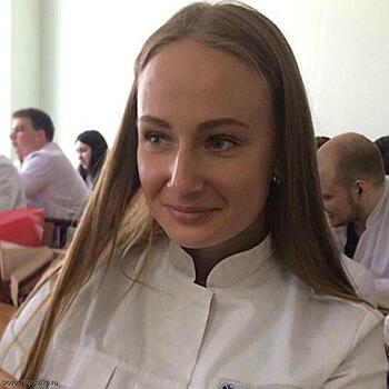 В Омске опытный врач погубил юную аспирантку во время простейшей операции