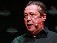 Первое появление Ефремова на публике вызвало переполох среди поклонников