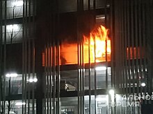 Ночью на парковке жилого комплекса "Весна" в Казани произошел пожар