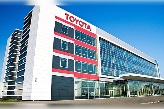 Японская Toyota Motor ожидает падение прибыли из-за политики Трампа