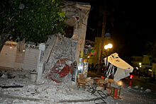Жители и туристы Бодрума провели ночь на улице после землетрясения